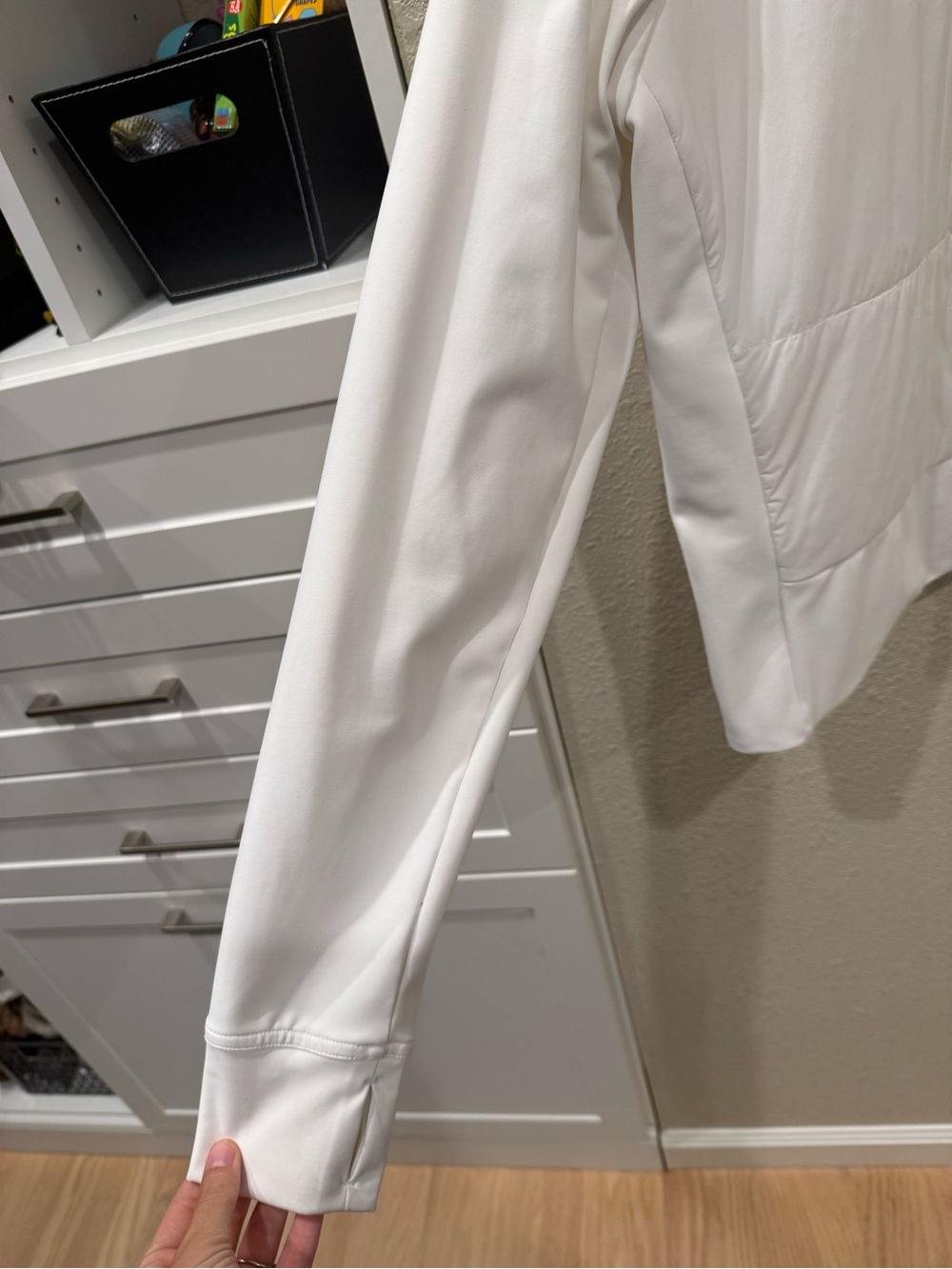 Vuori Chilled Out Insulated Jacket White XL - Picture 5 of 6